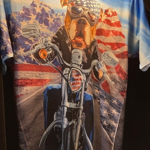 Patriotic T-Shirt %100 Polyester, Medium Mens size, red white and blue